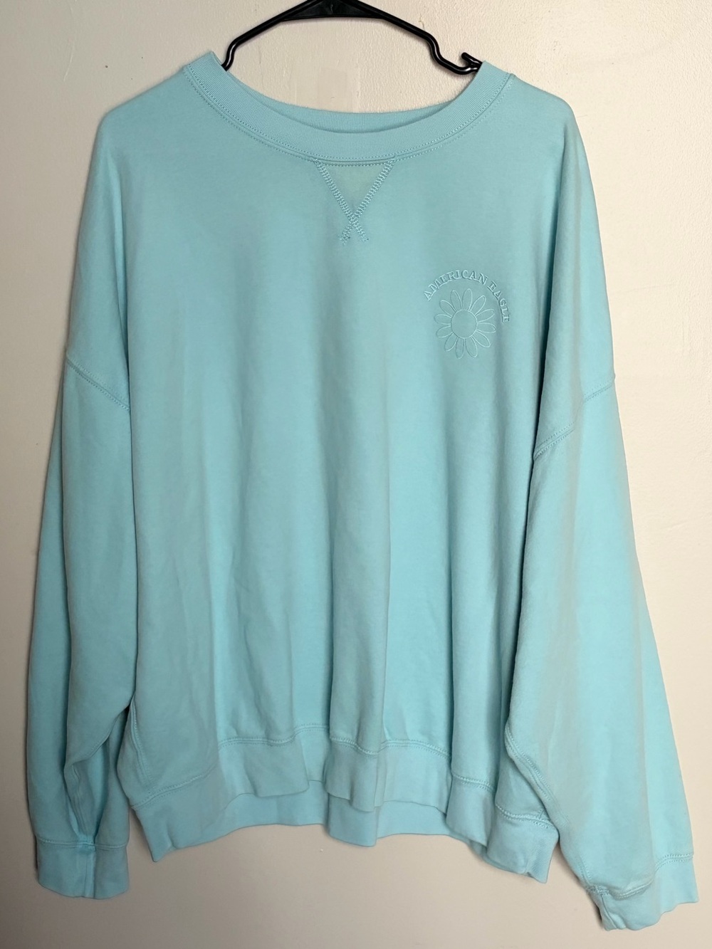 Comfy American Eagle Outfitters Robin’s-egg Blue Daisy Crewneck Sweatshirt